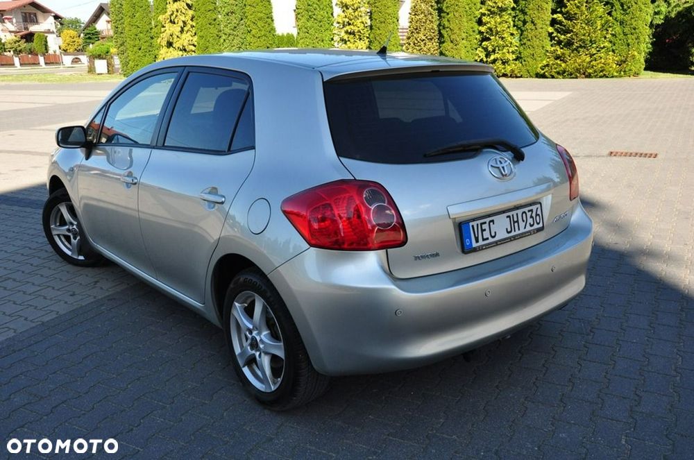 Toyota Auris - 23