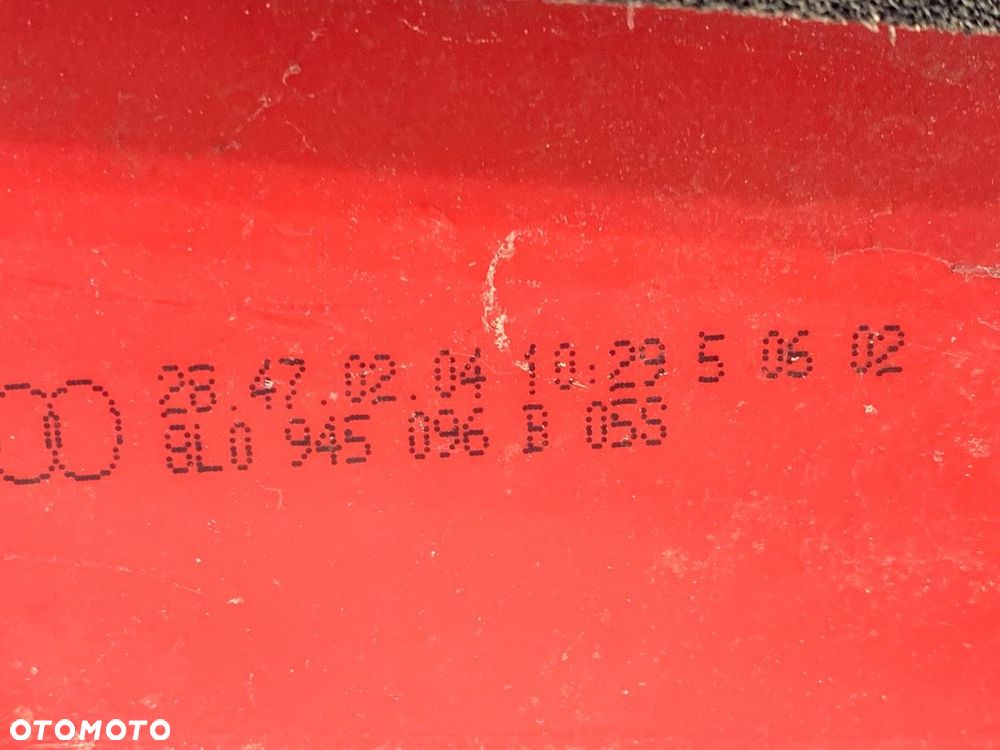 LAMPA PRAWY TYŁ  AUDI A3 (8L1) 1996 - 2006 1.6 75 kW [102 KM] benzyna 2000 - 2003 8L0945096B - 4