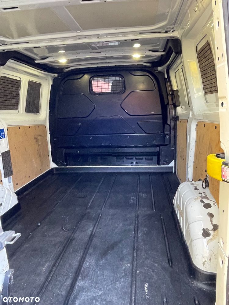 Ford Transit Custom - 23