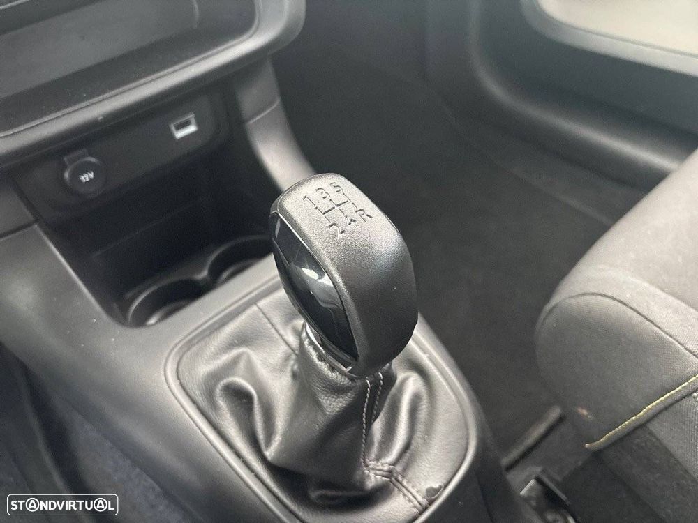 Citroën C3 1.2 PureTech Plus - 22