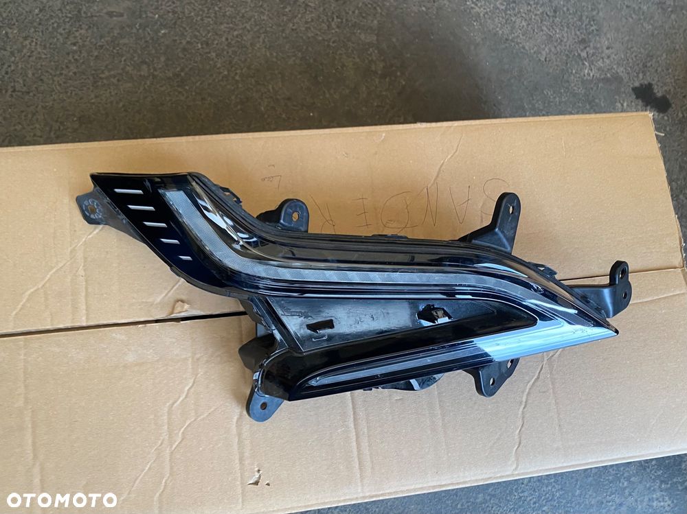 RENAULT MEGANE V 5 E-TECH LAMPA DRL PRAWA PRAWY PRZÓD ŚWIATŁO DO JAZDY DZIENNEJ  LEDOWY led w zderzak przedni 266009083R Wwa - 4