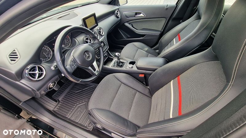 Mercedes-Benz Klasa A 180 CDI (BlueEFFICIENCY) Urban - 37