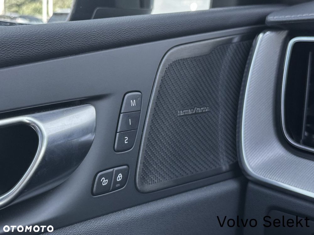 Volvo XC 60 - 33