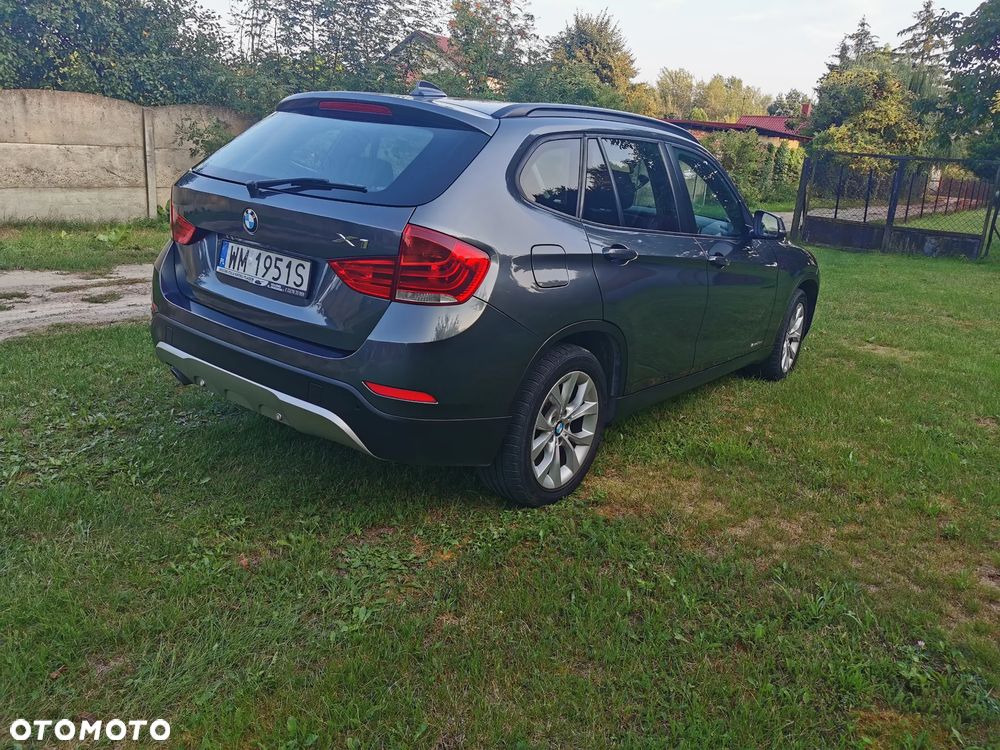 BMW X1 sDrive16d - 10