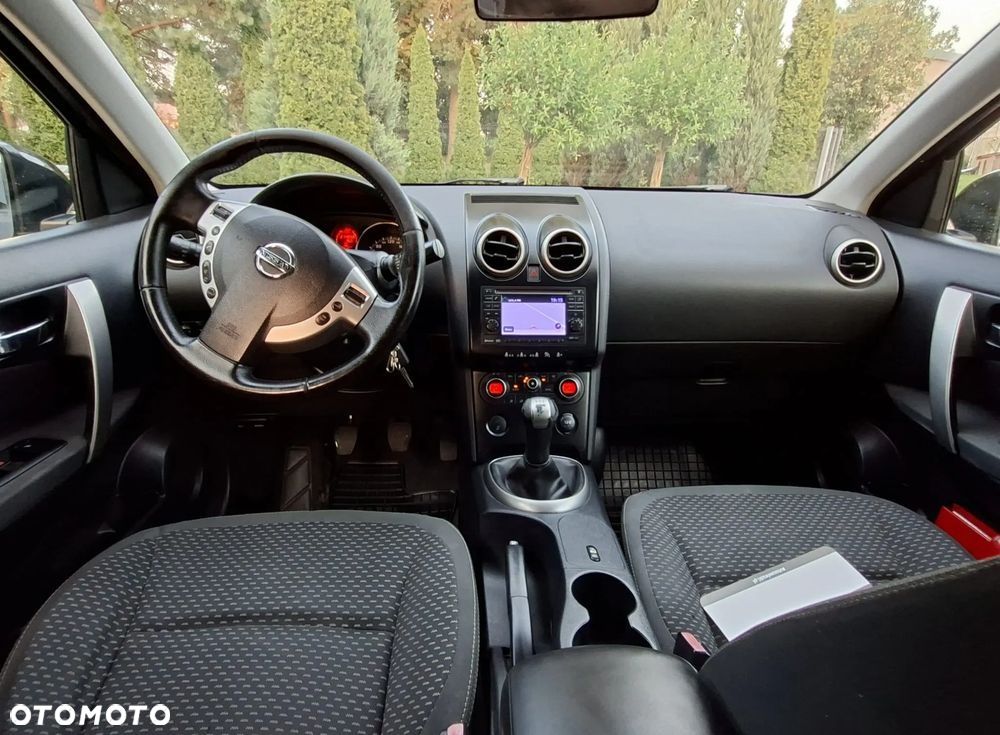 Nissan Qashqai 1.6 visia - 9