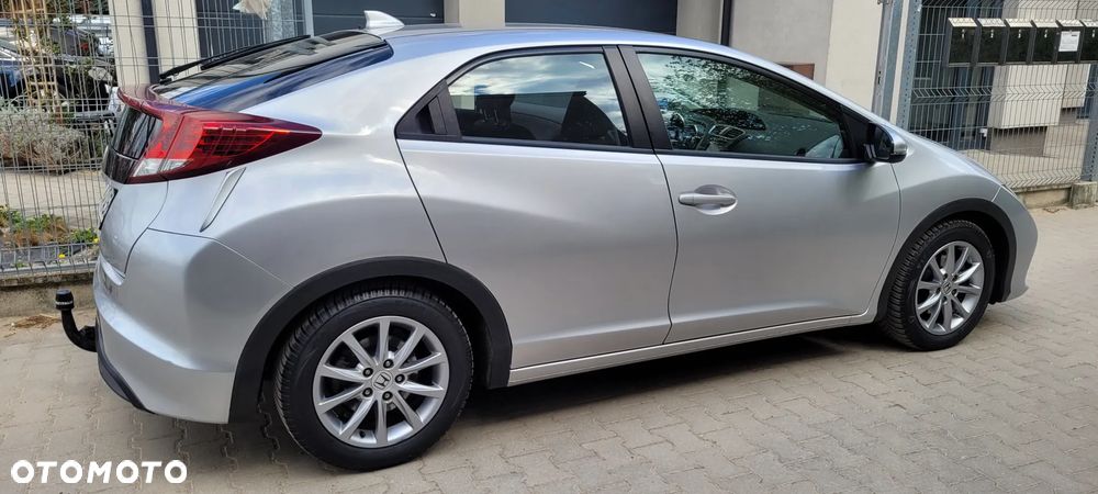 Honda Civic 1.8 Executive Navi - 12