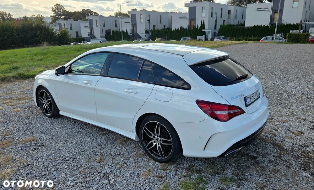 Mercedes-Benz CLA 220 4-Matic AMG Line - 7