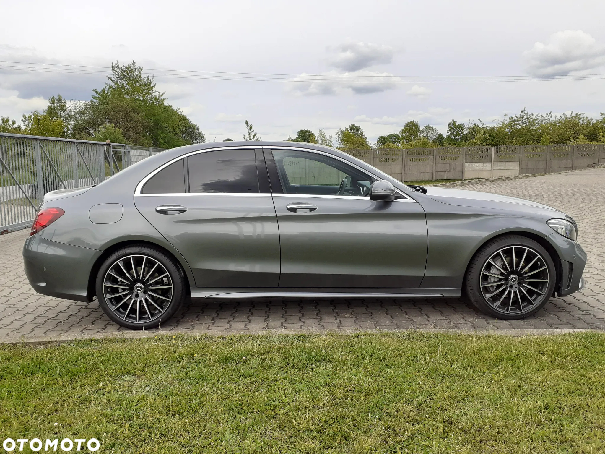 Mercedes-Benz Klasa C 200 4MATIC 9G-TRONIC - 9