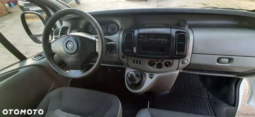 Opel Vivaro - 40
