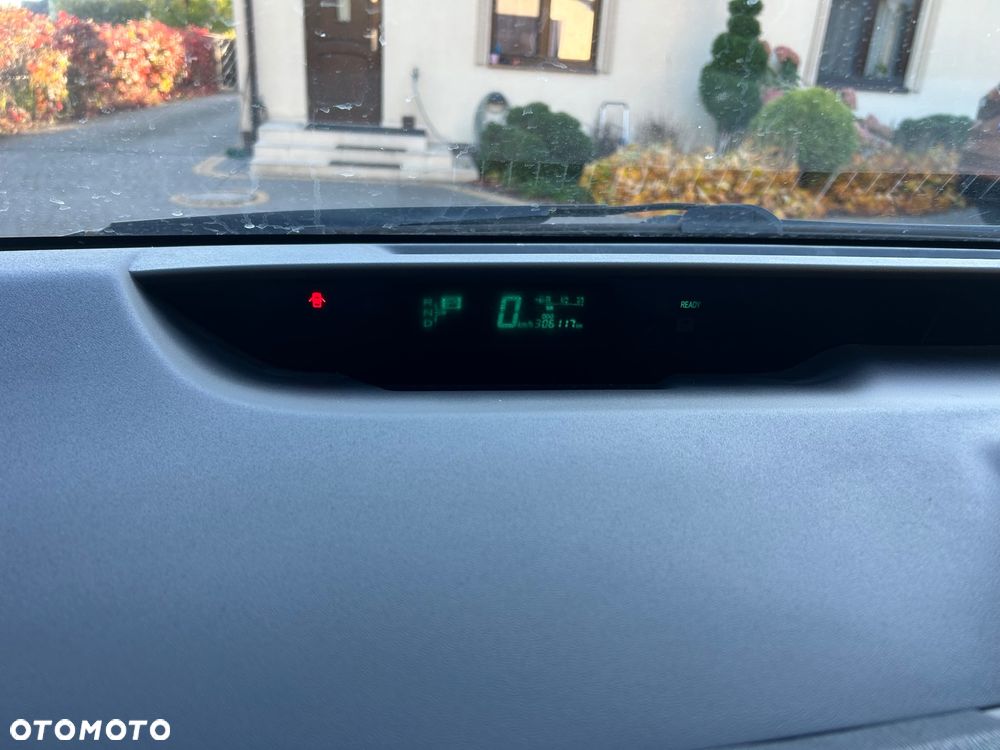 Toyota Prius - 16