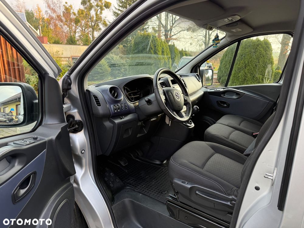 Opel Vivaro - 13
