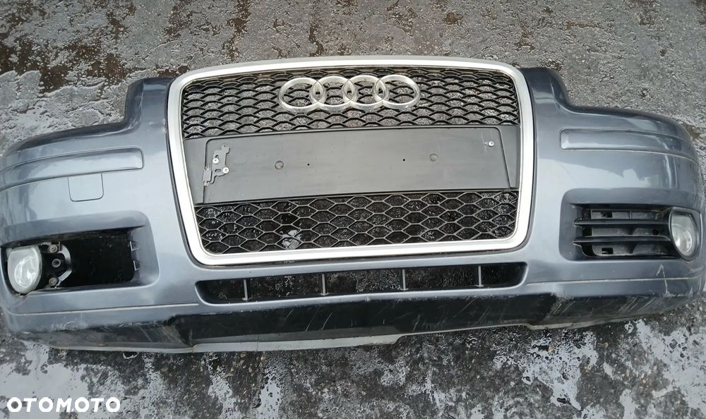Audi A3 8P Zderzak przedni - 1