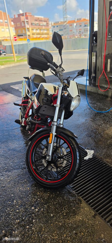 UM Scrambler - 4