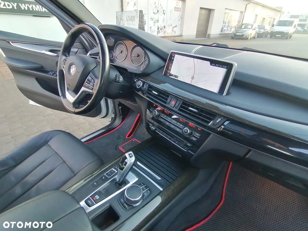 BMW X5 xDrive35i - 31