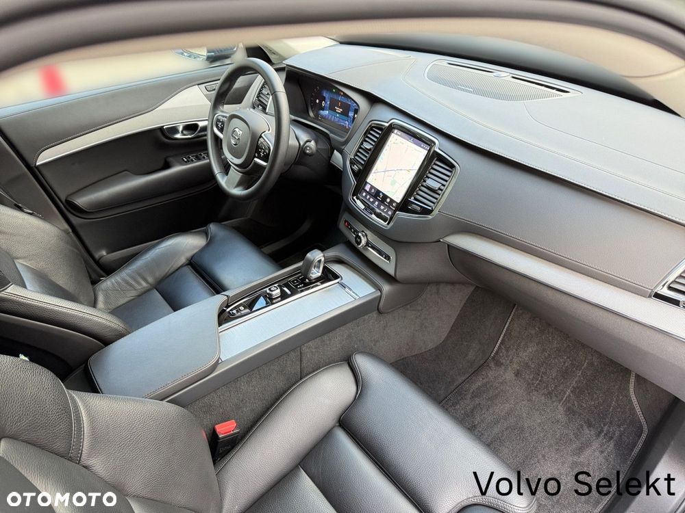 Volvo XC 90 - 31