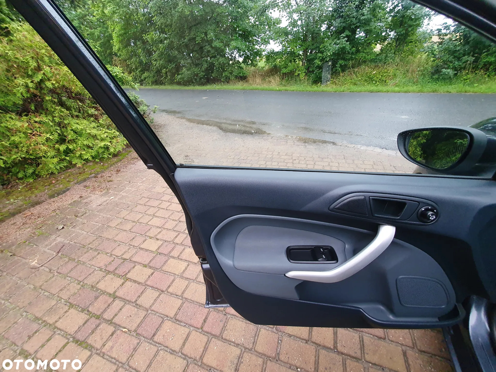 Ford Fiesta 1.4 Ghia - 9