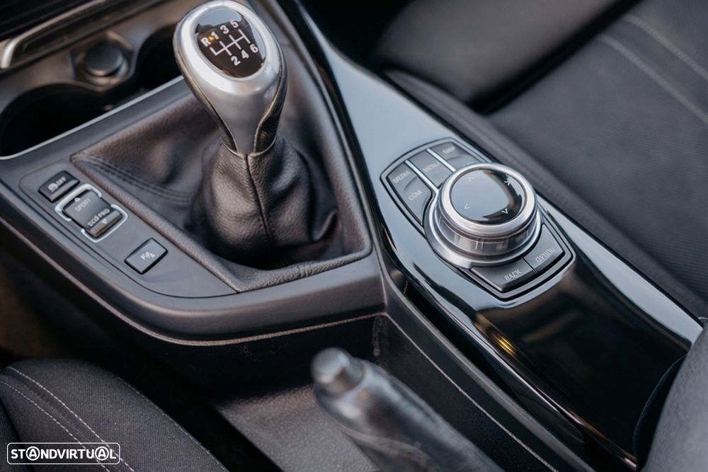 BMW 116 d Line Sport - 29