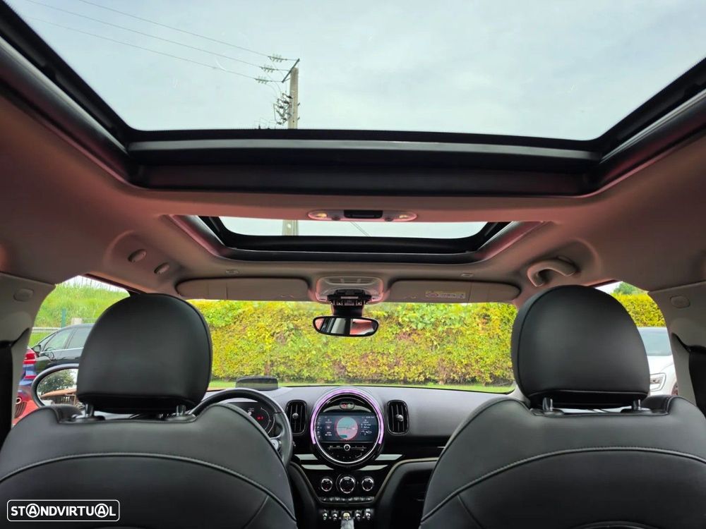 MINI Countryman Cooper SE Premium P. Classic Auto - 8