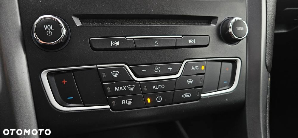 Ford Mondeo 2.0 Ti-VCT Titanium - 16