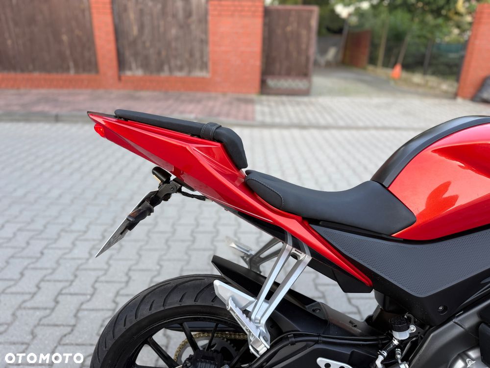 Yamaha YZF - 10