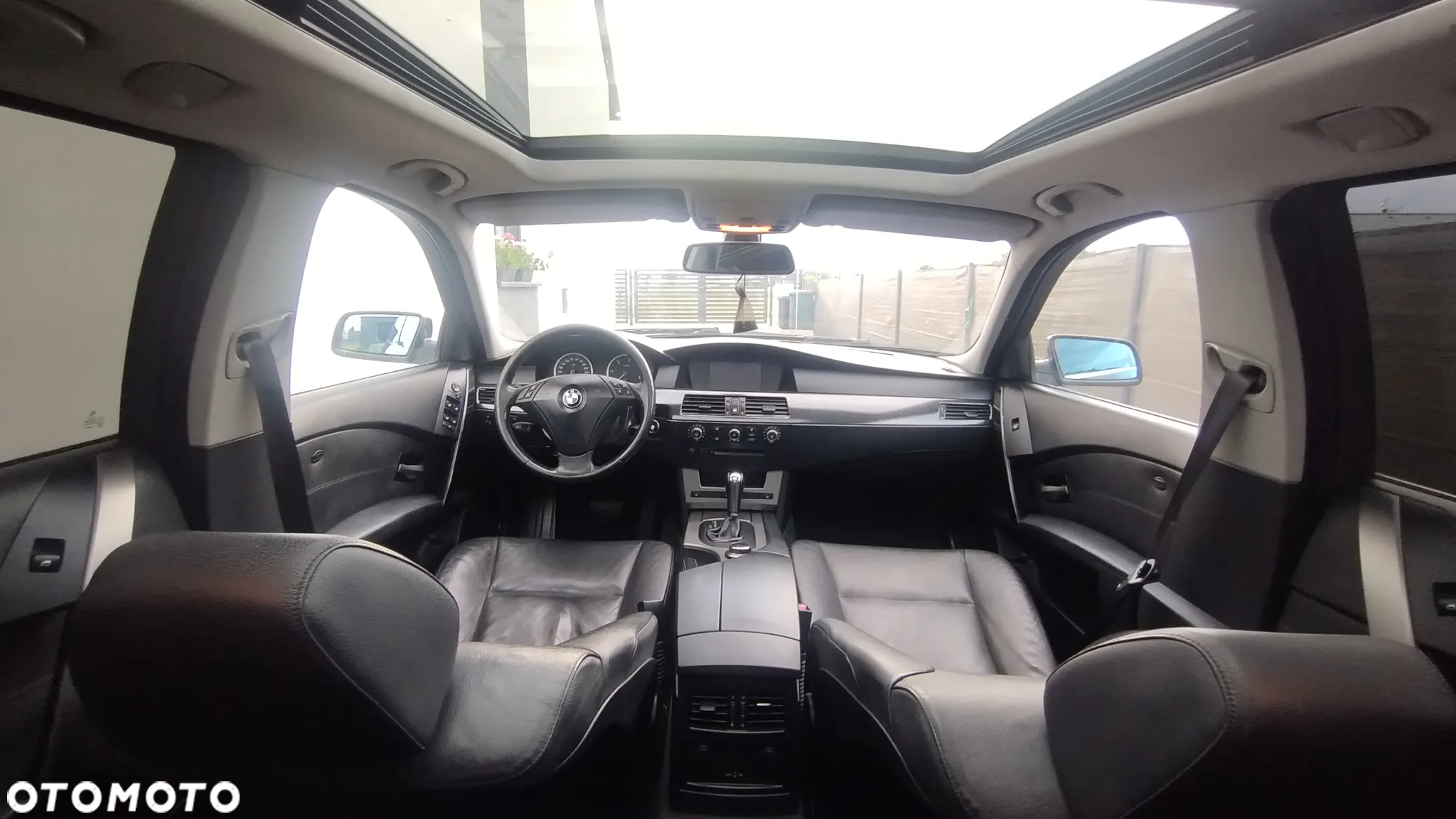 BMW Seria 5 520d Touring - 12
