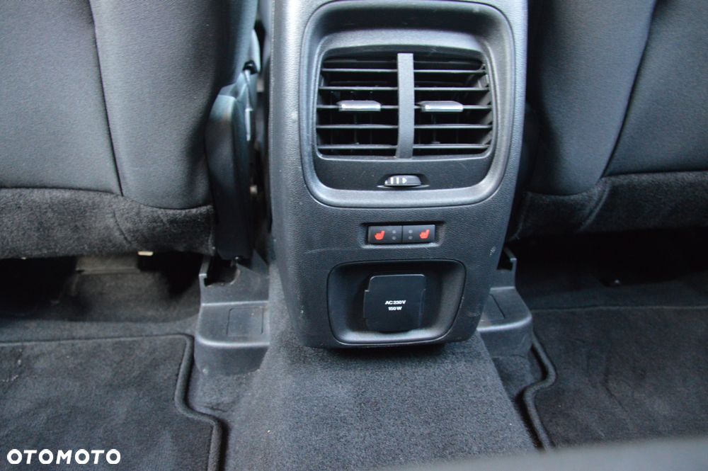 Ford Kuga 2.0 EcoBlue Hybrid TITANIUM - 28