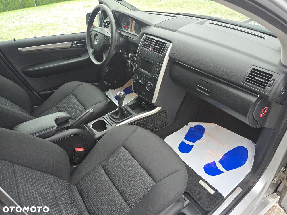 Mercedes-Benz Klasa B 180 BlueEFFICIENCY SPORT EDITION - 8