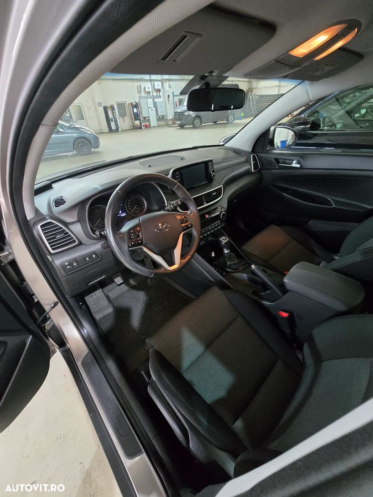 Hyundai Tucson 1.6 T-GDi 4WD 6MT Style - 18