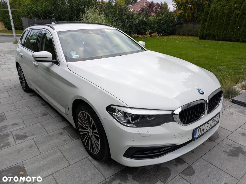 BMW Seria 5 518d Business Edition sport - 1
