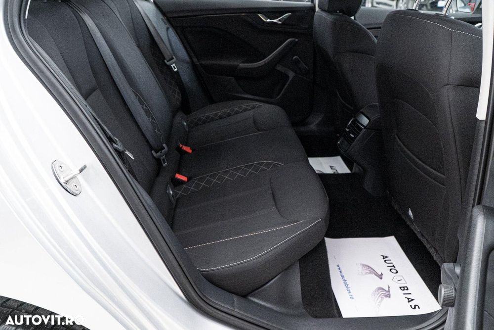 Skoda Kamiq 1.0 TSI DSG Ambition - 8