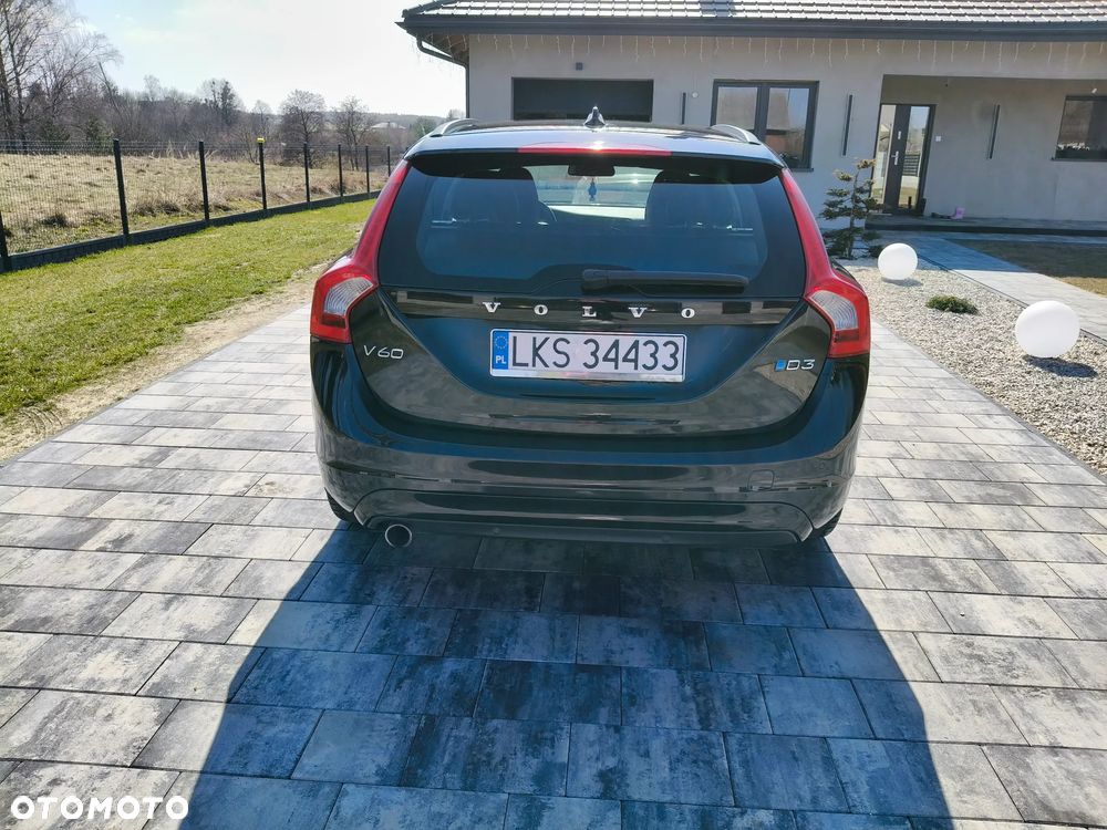 Volvo V60 D3 Geartronic Summum - 4