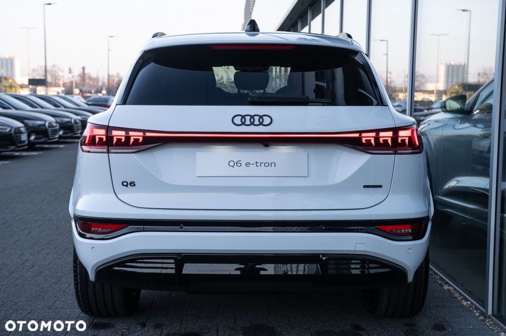 Audi Q6 e-tron - 5