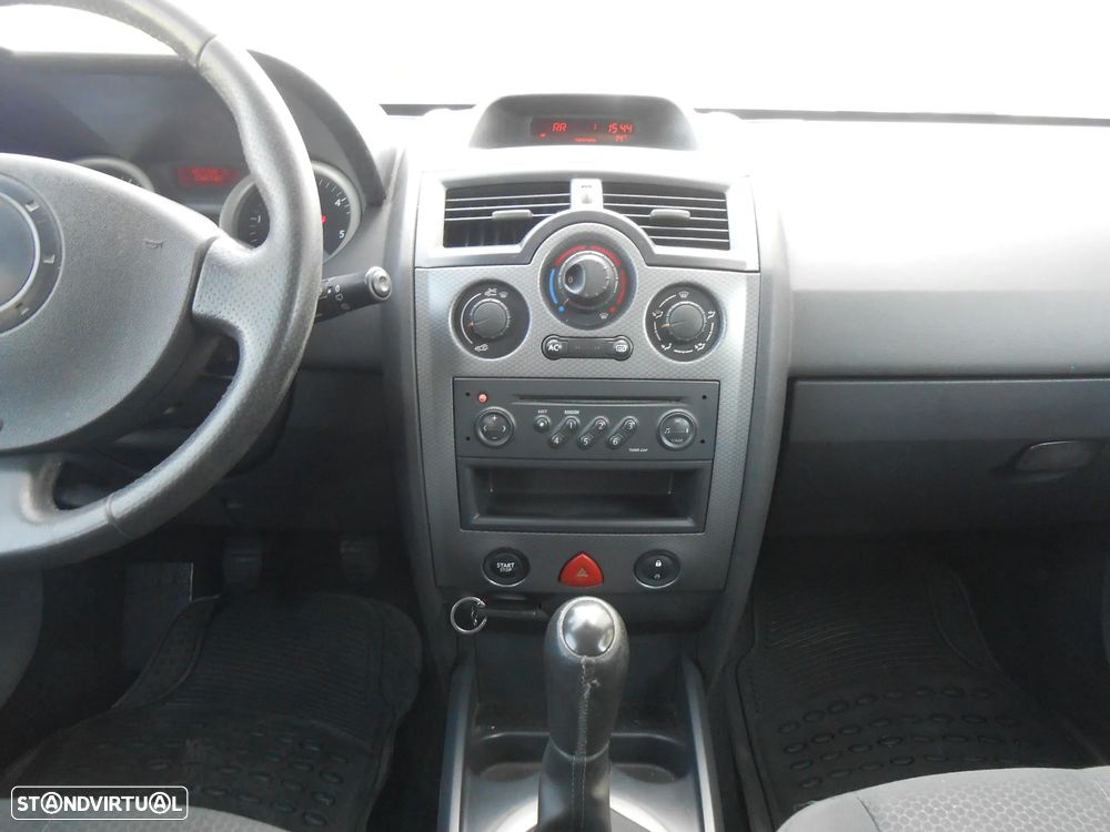 Renault Mégane 1.5 dCi Confort Dynamique - 14
