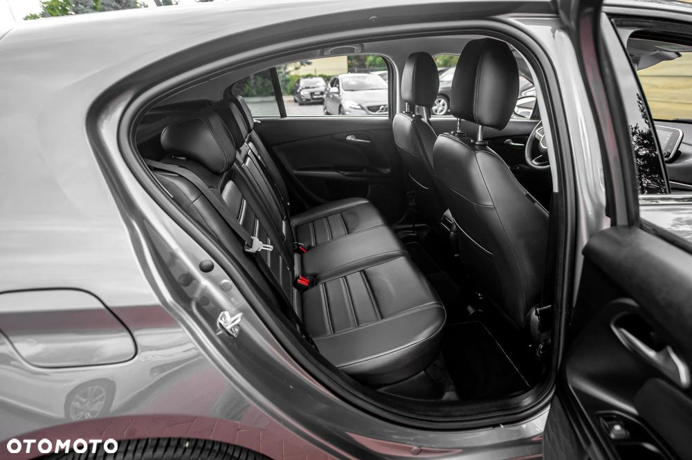 Fiat Tipo 1.4 T-Jet Business Line - 20