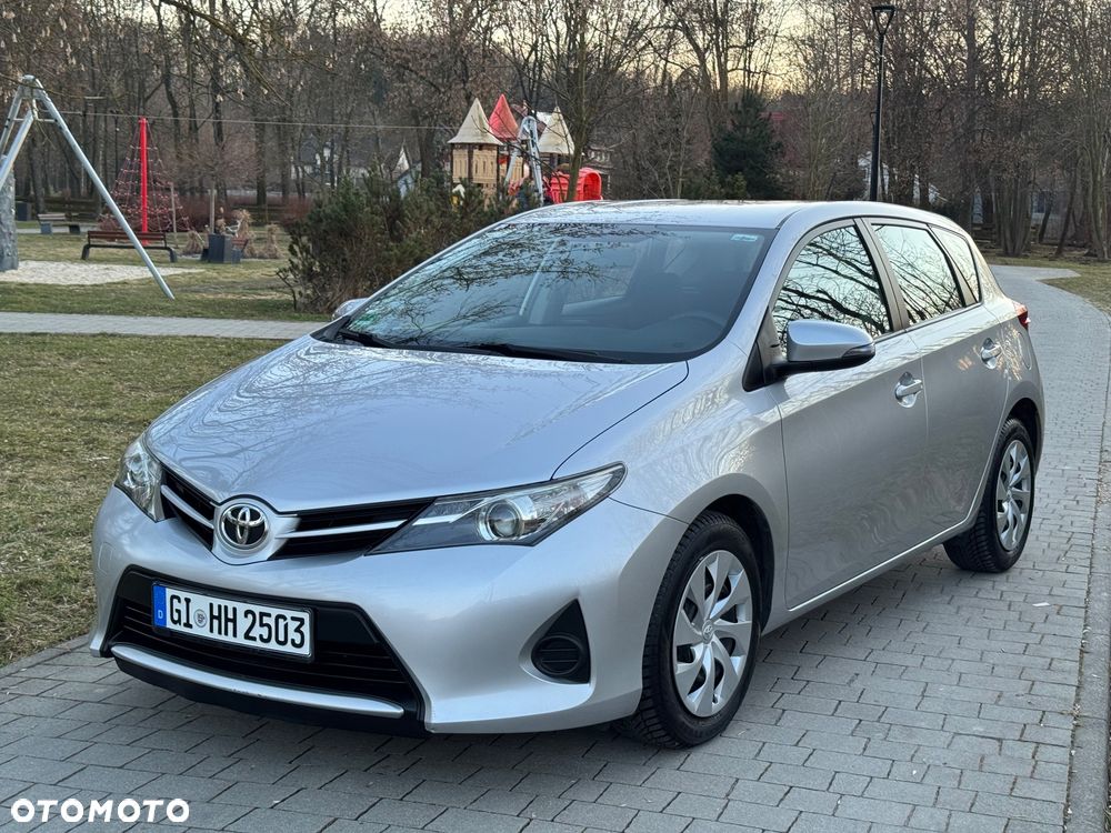 Toyota Auris 1.33 Dual-VVT-i Cool - 9