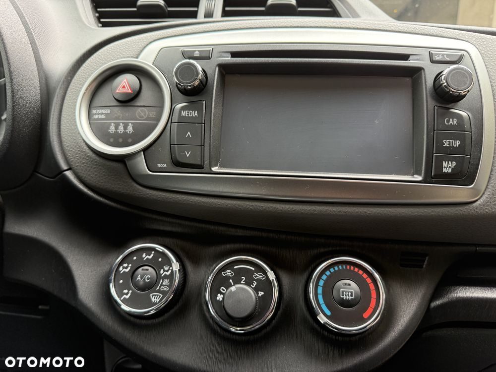 Toyota Yaris 1.33 Dynamic - 9