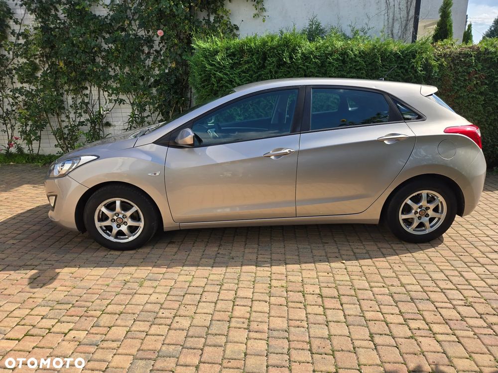 Hyundai i30 1.4 White Edition - 12