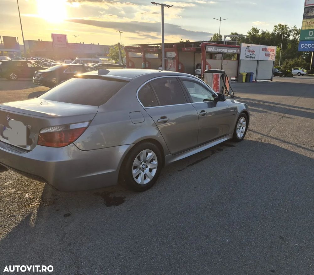 BMW Seria 5 520i Touring - 7