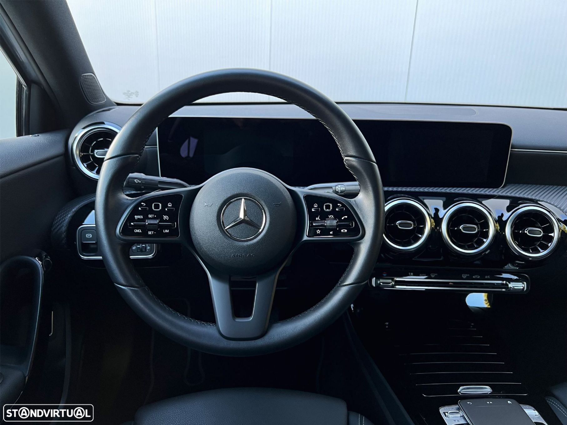Mercedes-Benz A 180 Limousine d Business Solutions Aut. - 22