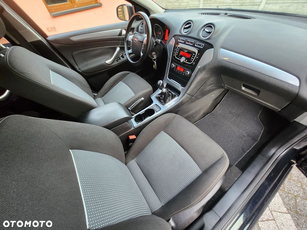 Ford Mondeo 1.6 TDCi Titanium - 9