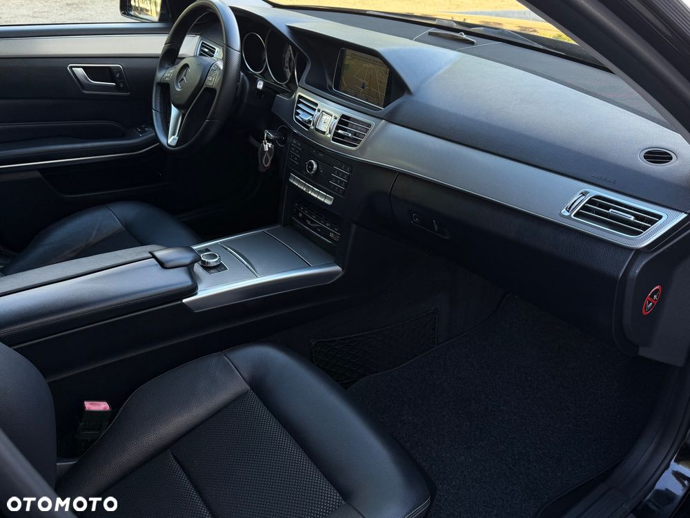 Mercedes-Benz Klasa E 250 BlueTEC 4Matic 7G-TRONIC Avantgarde - 16