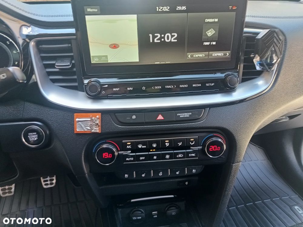Kia XCeed 1.6 T-GDI L Business Line - 14