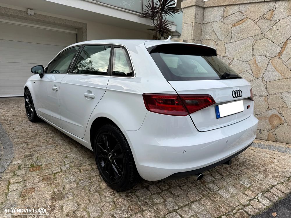 Audi A3 Sportback 1.6 TDI (clean diesel) S line Sport Pack - 4