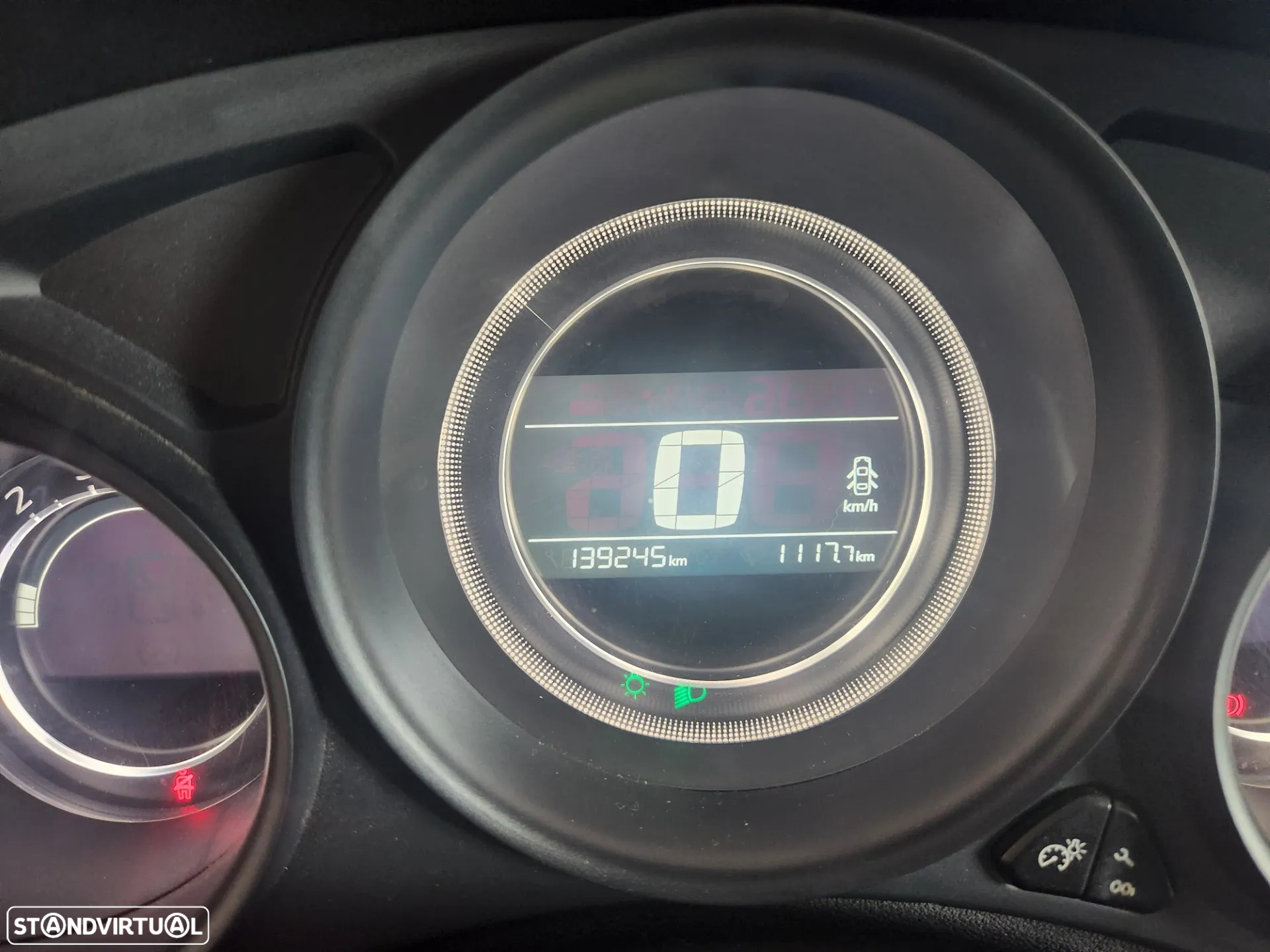 Citroën C4 1.6 BlueHDi Feel - 19