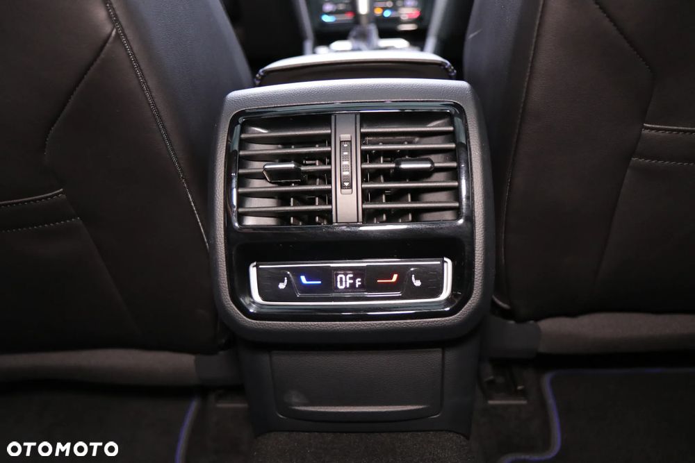 Volkswagen Arteon 2.0 TSI 4Motion R DSG - 31