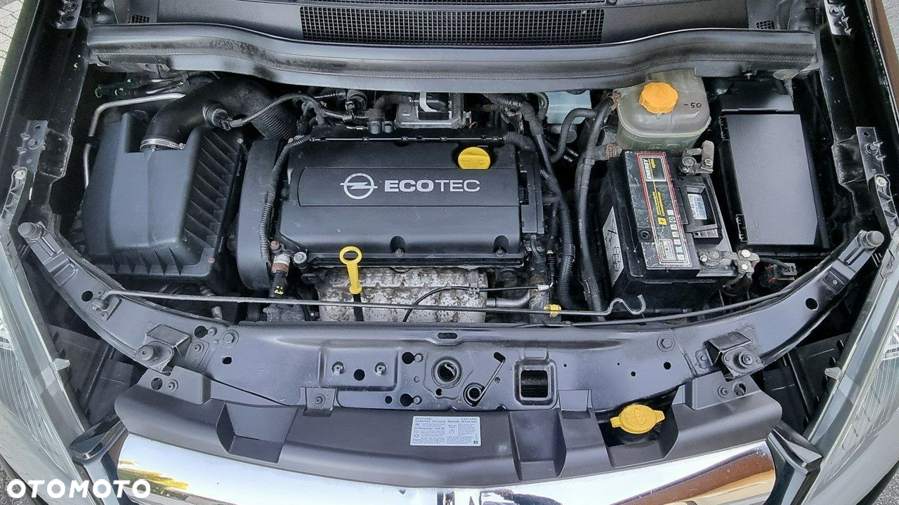 Opel Zafira - 10