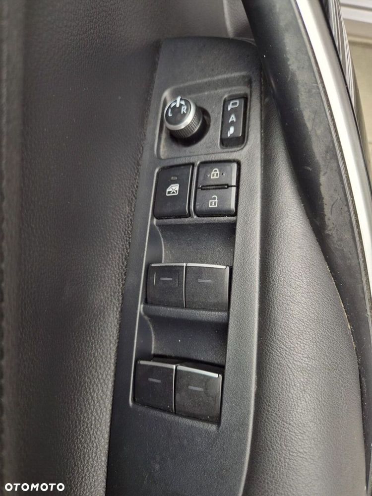 Toyota Corolla 1.8 Hybrid Executive - 9