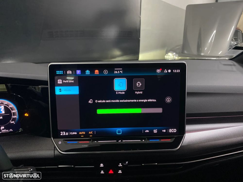 VW Golf 1.5 TSI e-Hybrid GTE DSG Versão Fiscal - 19