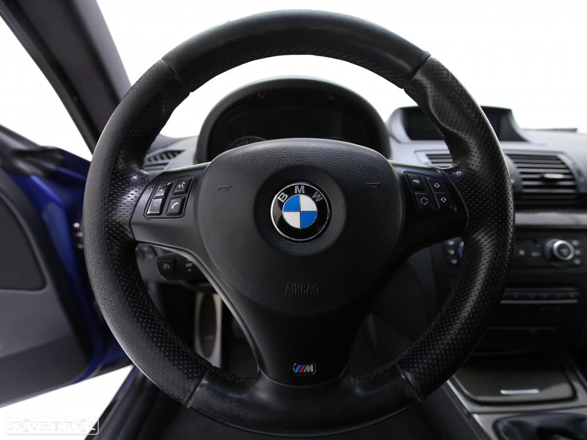BMW 123 d Cabrio Limited Edition Lifestyle c/ M Sport Pack - 13