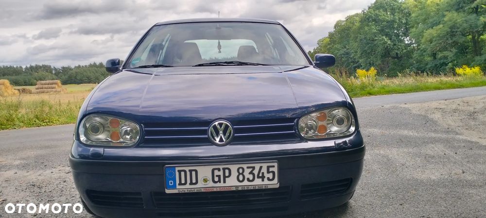 Volkswagen Golf 1.6 - 15